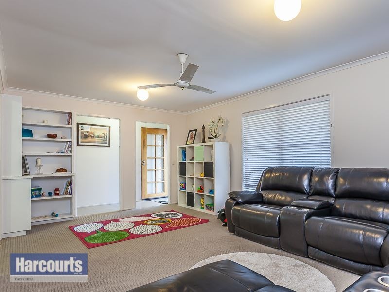10 Village Drive, Daisy Hill QLD 4127
