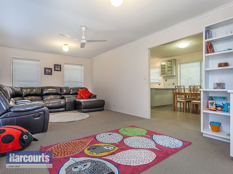 10 Village Drive, Daisy Hill QLD 4127