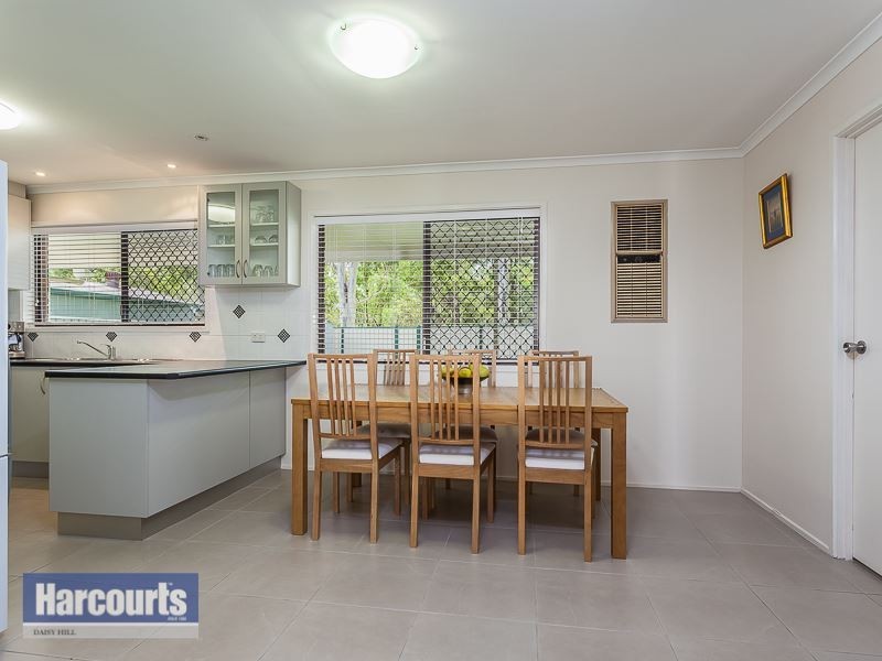 10 Village Drive, Daisy Hill QLD 4127
