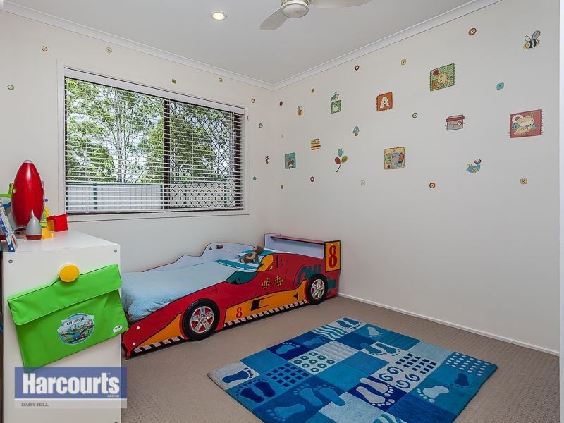 10 Village Drive, Daisy Hill QLD 4127