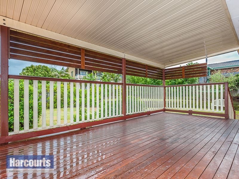 3 Buckley Street, Edens Landing QLD 4207