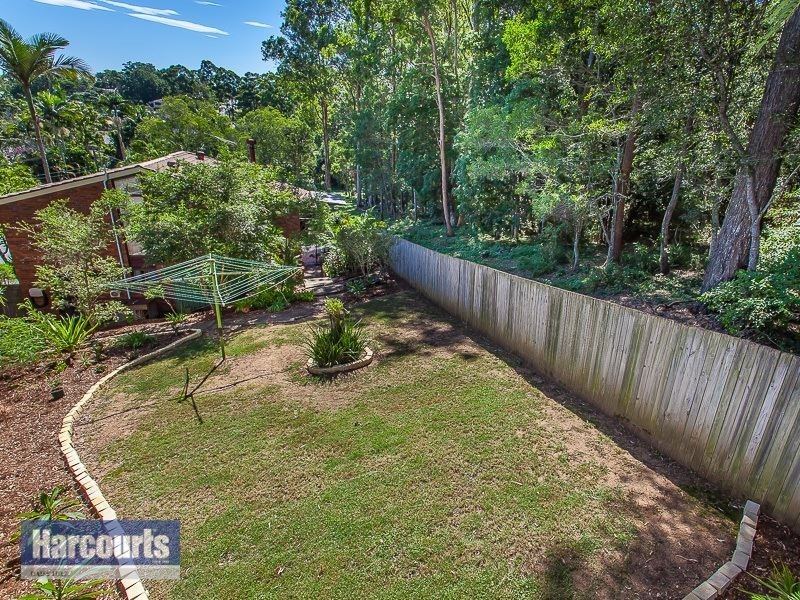 11 Forest Street, Daisy Hill QLD 4127