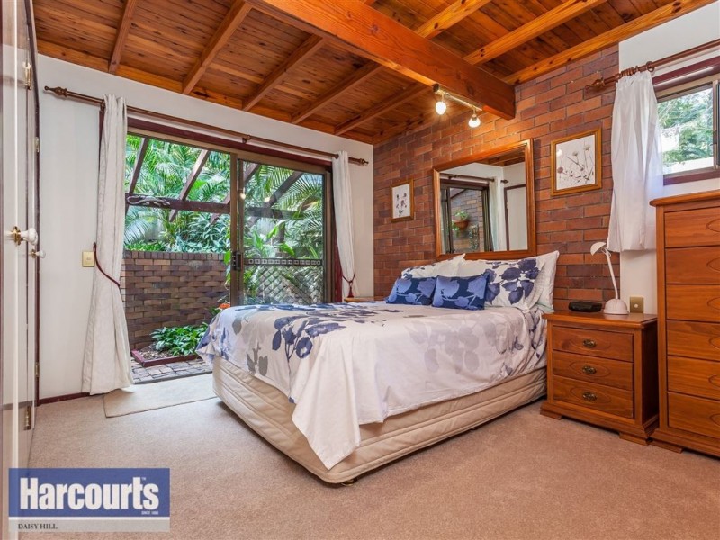 11 Forest Street, Daisy Hill QLD 4127