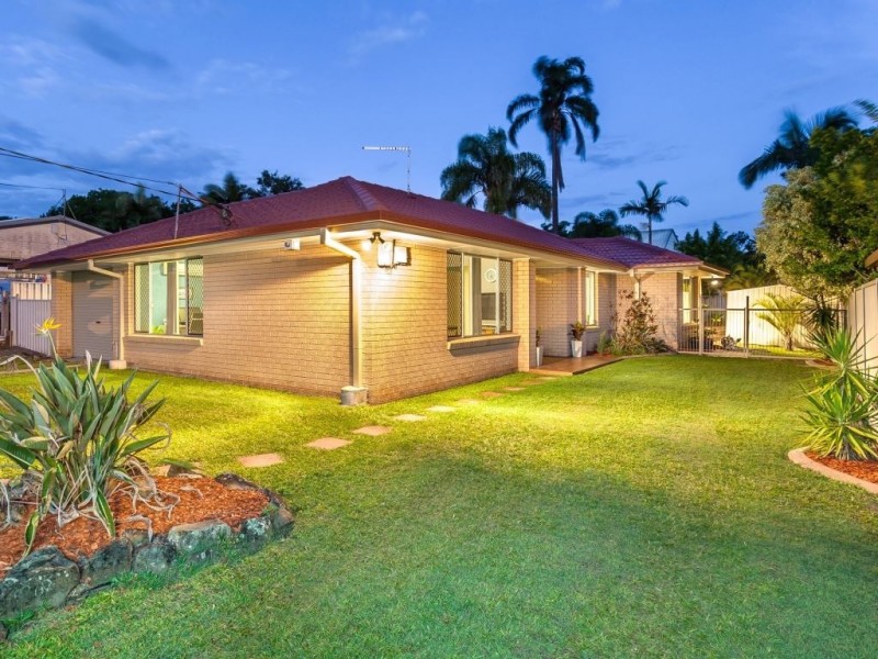 11 Achilles Drive, Springwood QLD 4127