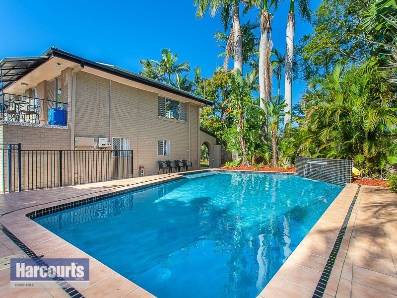 2 Clivia Crescent, Daisy Hill QLD 4127