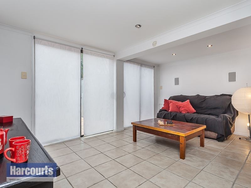 2 Clivia Crescent, Daisy Hill QLD 4127