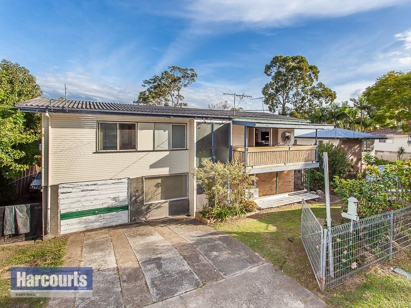 16 Ash Avenue, Woodridge QLD 4114