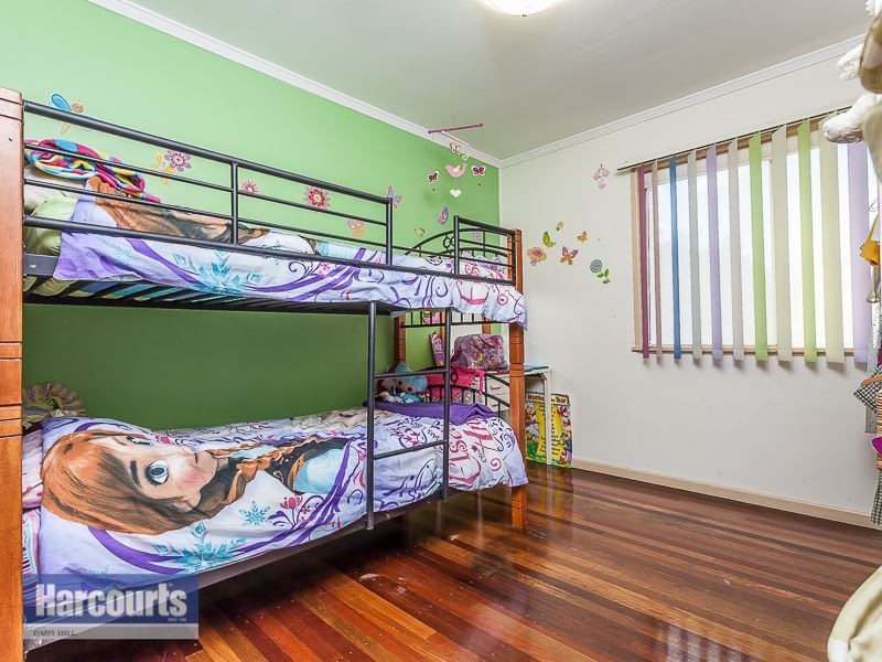 16 Ash Avenue, Woodridge QLD 4114