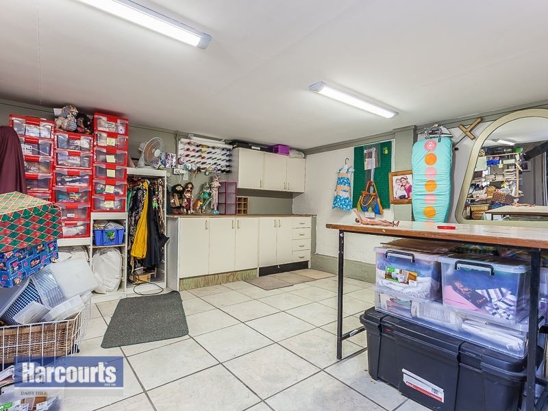 16 Ash Avenue, Woodridge QLD 4114