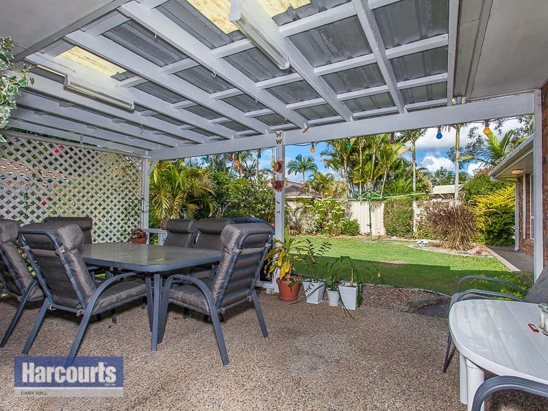 4 Mattes Place, Meadowbrook QLD 4131