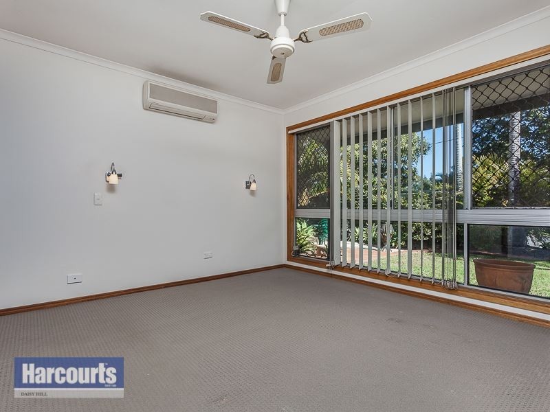 8 Excalibur Road, Cornubia QLD 4130