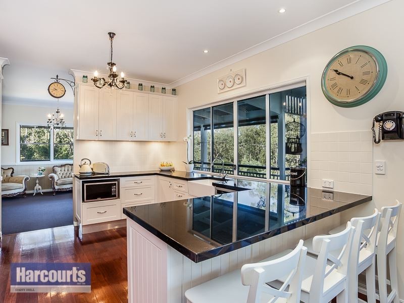 19 Range Drive, Tanah Merah QLD 4128