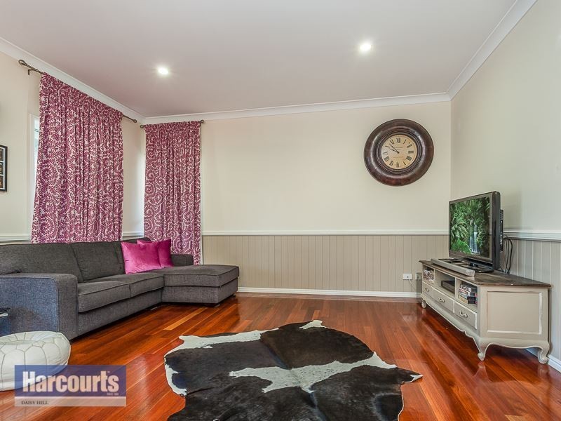 19 Range Drive, Tanah Merah QLD 4128