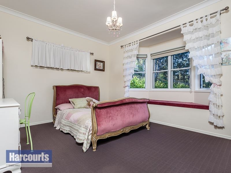 19 Range Drive, Tanah Merah QLD 4128