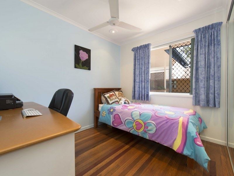 29 Leslie Parade, Slacks Creek QLD 4127