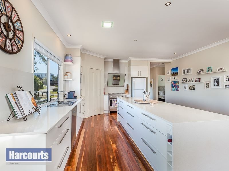 28 Range Drive, Tanah Merah QLD 4128