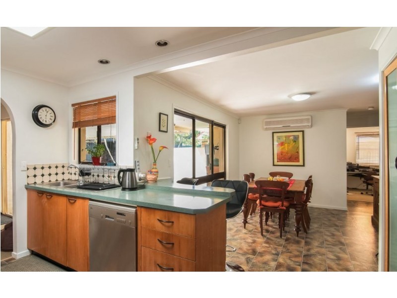 75 Jardine Drive, Springwood QLD 4127