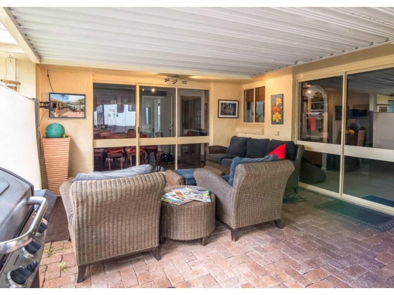 75 Jardine Drive, Springwood QLD 4127