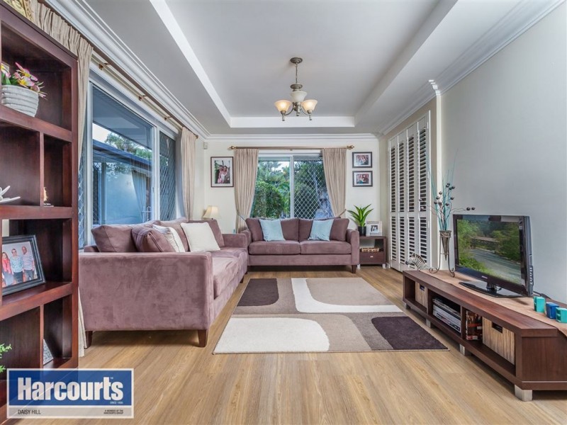 70 Yarabah Crescent, Shailer Park QLD 4128