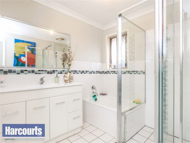 119 Pohon Drive, Tanah Merah QLD 4128