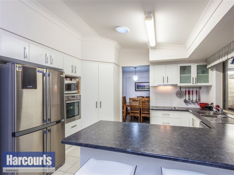 2 Farrington Court, Daisy Hill QLD 4127