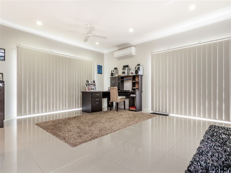 9a Oleander Street, Daisy Hill QLD 4127