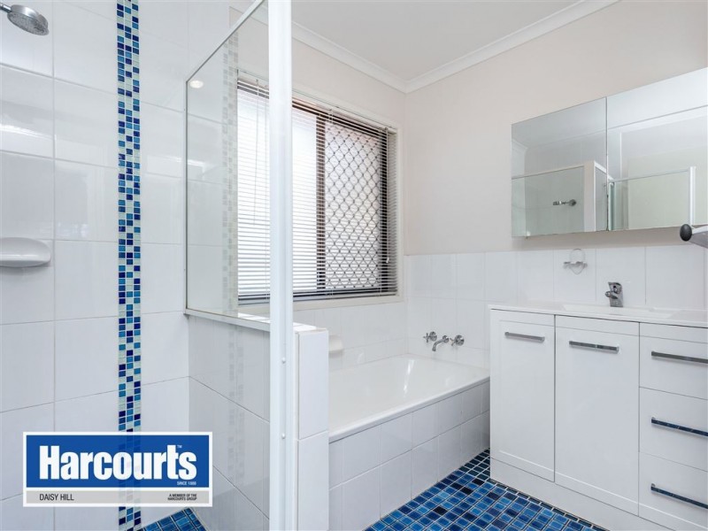 4 Felice Court, Daisy Hill QLD 4127