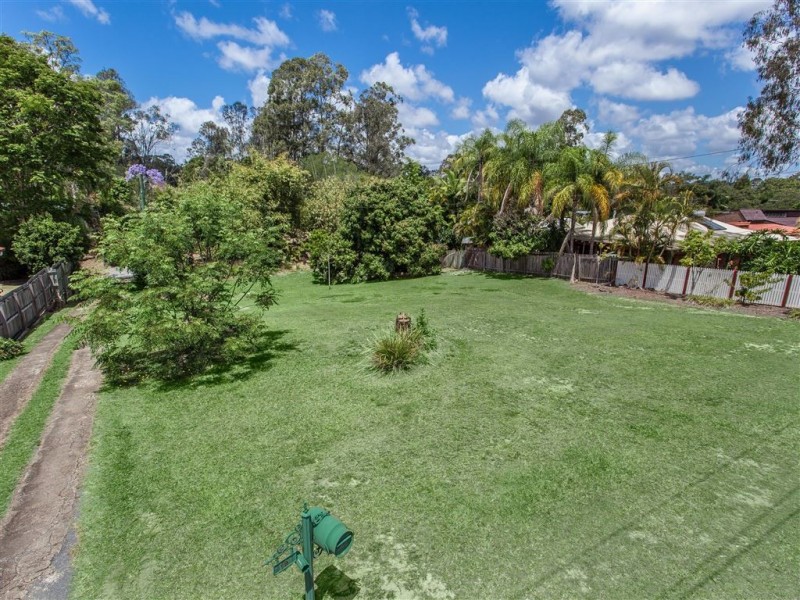 19 Clivia Cresent, Daisy Hill QLD 4127