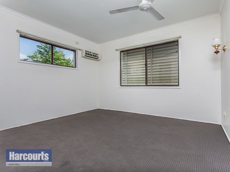 8 Lowanna Street, Slacks Creek QLD 4127