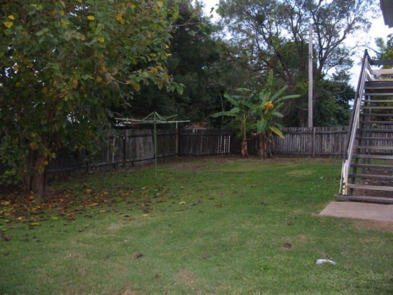 4 Tecoma St, Daisy Hill QLD 4127