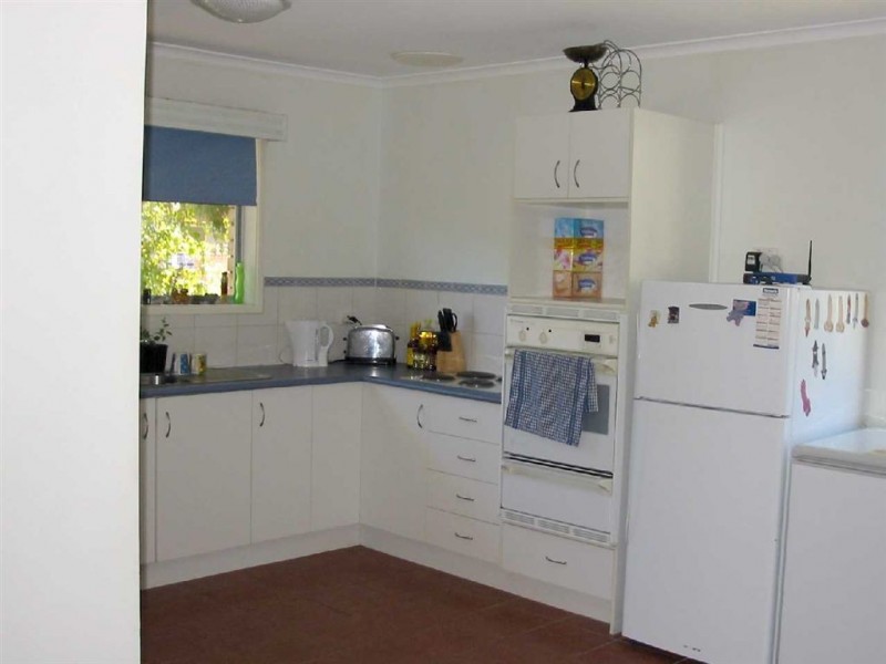 7  Raelene Tce, Springwood QLD 4127