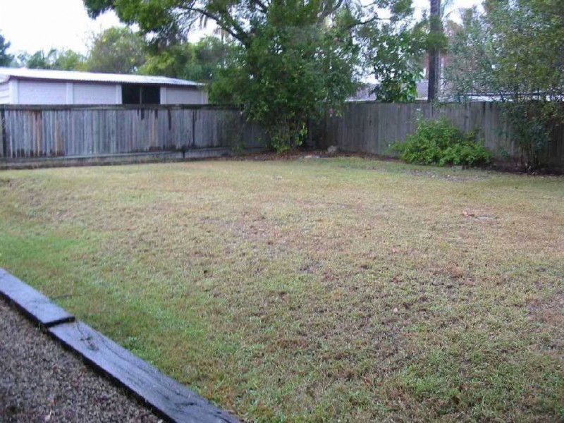 7  Raelene Tce, Springwood QLD 4127