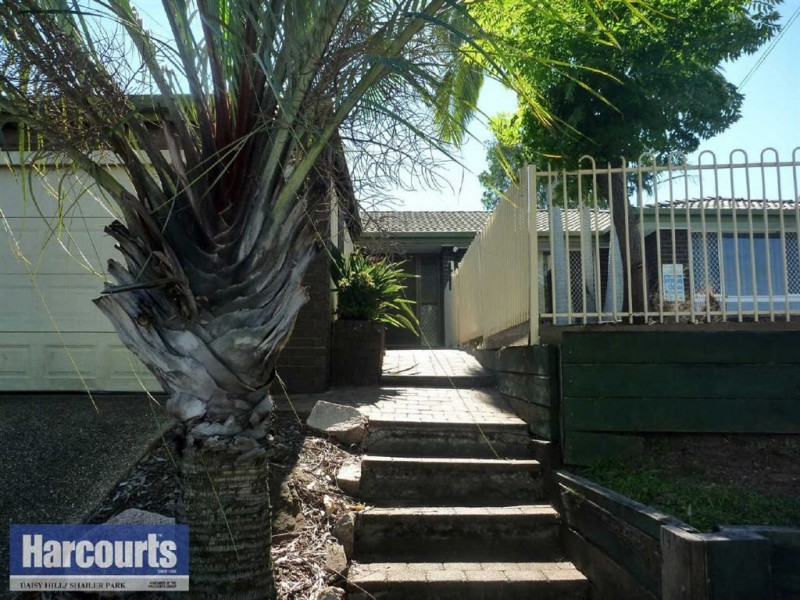 54  Brentwood Dr, Daisy Hill QLD 4127