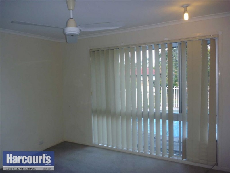 54  Brentwood Dr, Daisy Hill QLD 4127