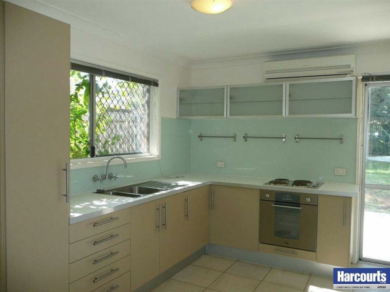 6  Moore St, Loganlea QLD 4131