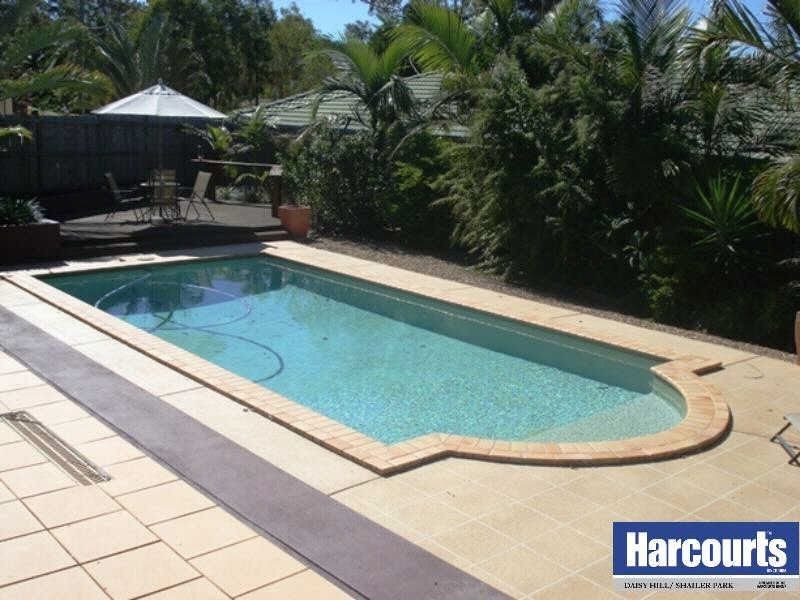 20 Little John St, Daisy Hill QLD 4127