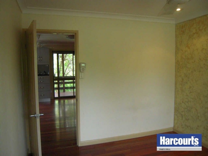 15 Celandine St, Shailer Park QLD 4128