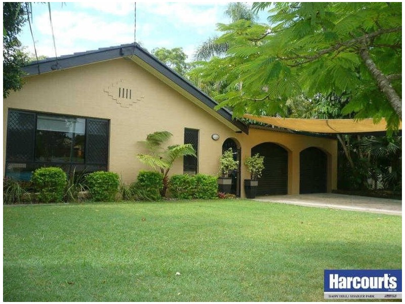 7 Wenlock Cres, Springwood QLD 4127