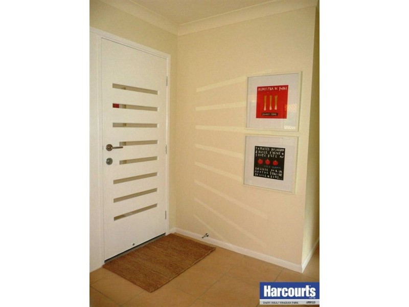 7 Wenlock Cres, Springwood QLD 4127