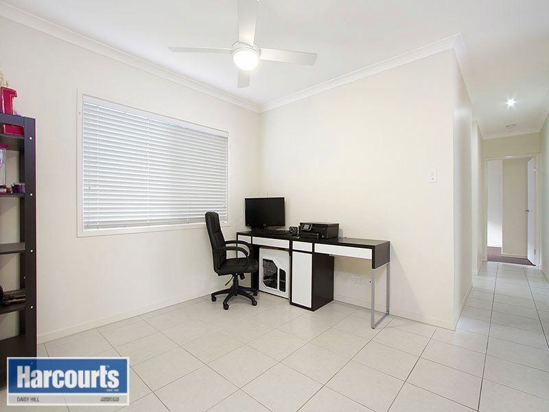 33 Frankland Av, Waterford QLD 4133