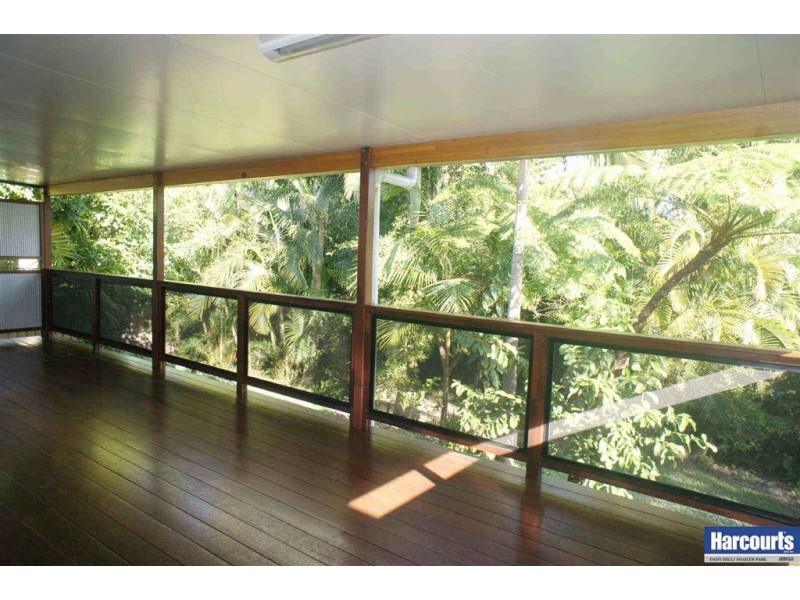 107  Springwood Rd, Springwood QLD 4127