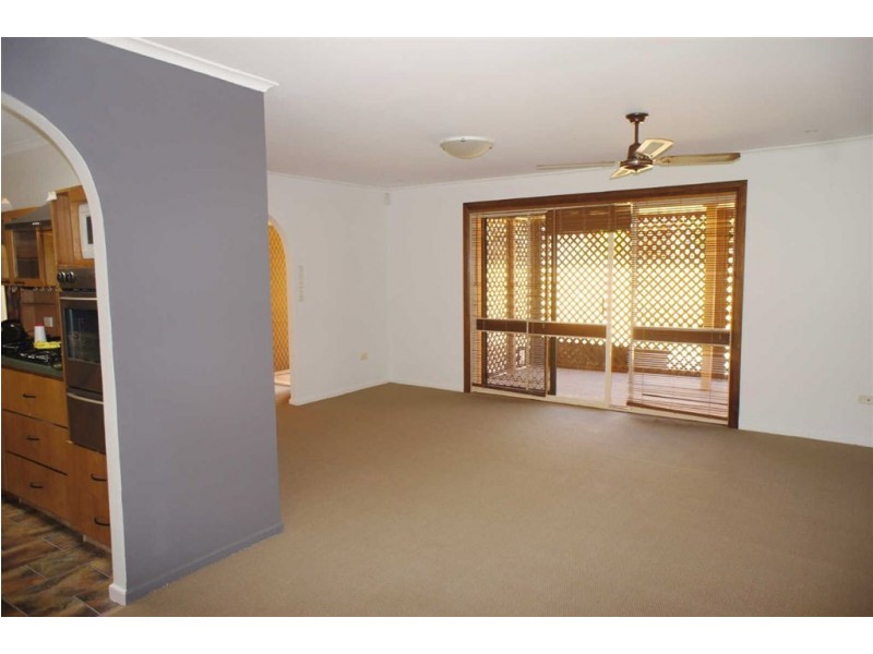 75  Jardine Dr, Springwood QLD 4127