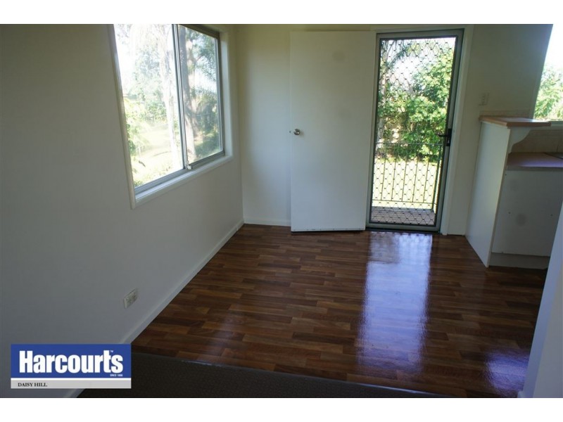 30 Boronia Ave, Daisy Hill QLD 4127