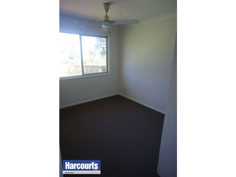 30 Boronia Ave, Daisy Hill QLD 4127