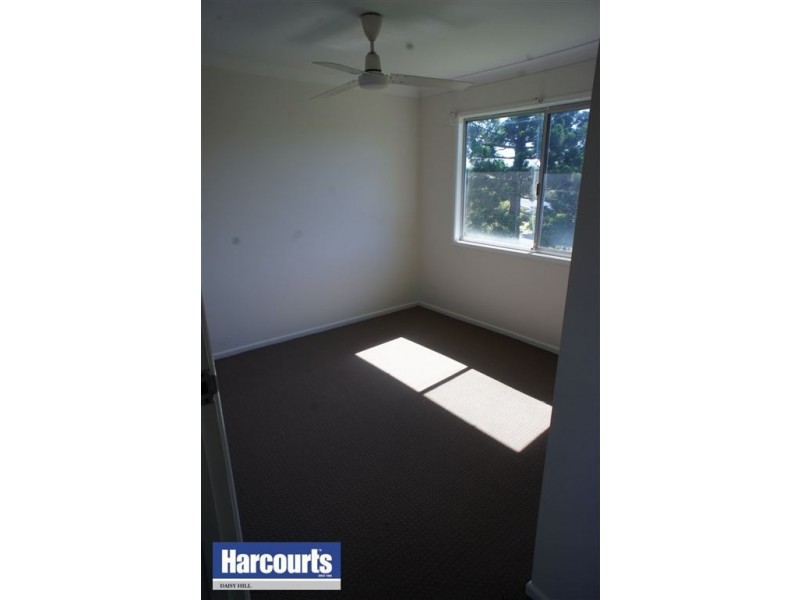 30 Boronia Ave, Daisy Hill QLD 4127