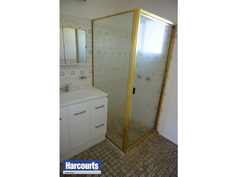 30 Boronia Ave, Daisy Hill QLD 4127