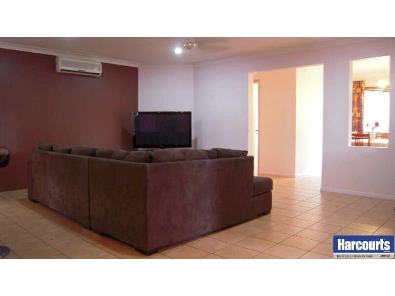 31 Boronia Avenue,, Daisy Hill QLD 4127