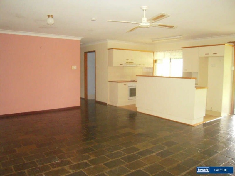 196  Plantain Rd, Shailer Park QLD 4128