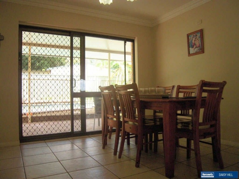 30 Rholanda Crescent, Springwood QLD 4127