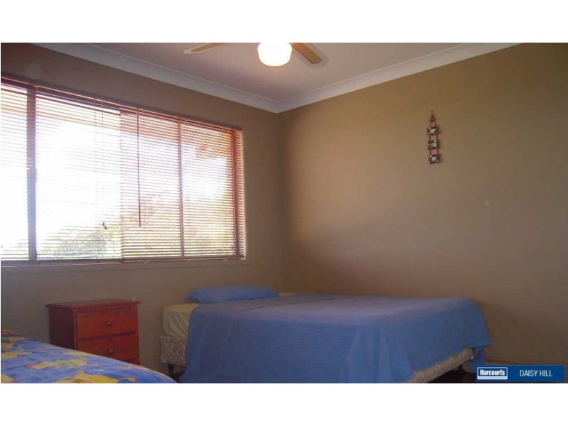 30 Rholanda Crescent, Springwood QLD 4127